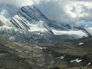 <span class="mw-page-title-main">Mount Sir Douglas</span> Mountain in the country of Canada