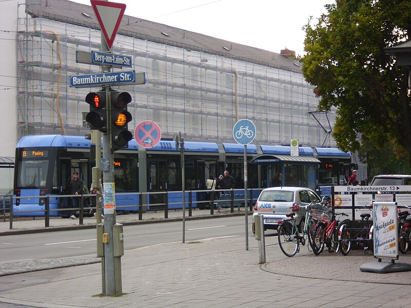 File:Munich Variobahn.JPG