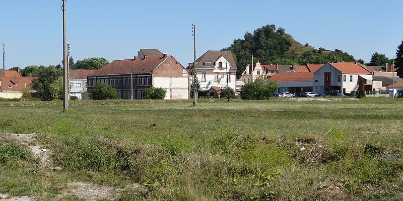 File:Nœux-les-Mines - Cités de la fosse n° 1 - 1 bis des mines de Nœux (40).JPG