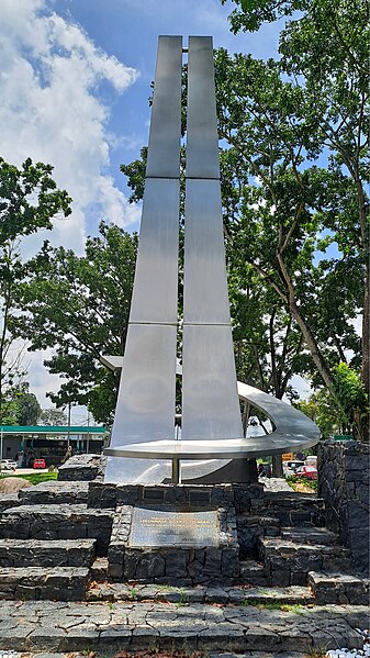 The North–South Expressway Monument facing north