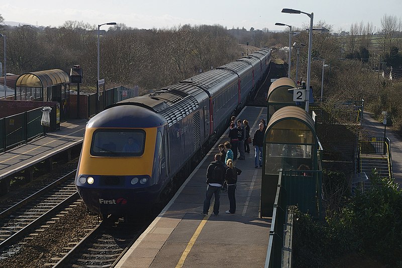 File:Nailsea and Backwell railway station MMB 14 43137.jpg