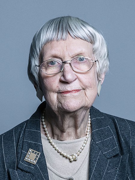 File:Official portrait of Baroness Howe of Idlicote crop 2.jpg