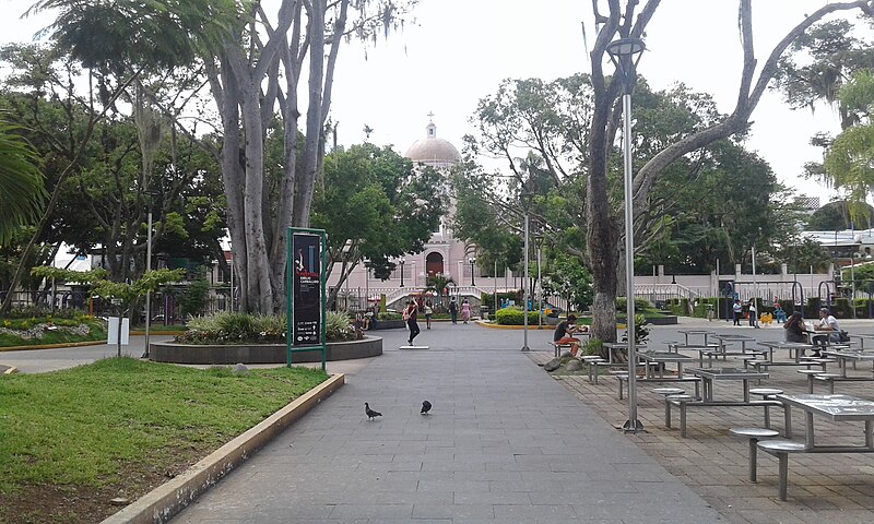 File:Parque san jose cordoba veracruz.jpg