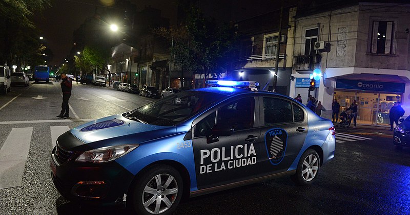 File:Patrullero de la Policía de la Ciudad.jpg