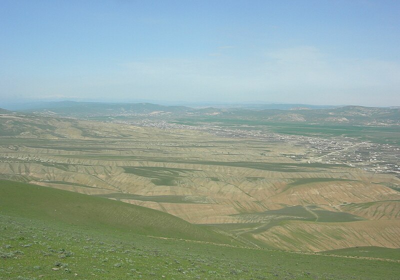 ფაილი:Pirsaat valley.jpg