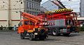 Čeština: Pracovní automobily na pražské Palmovce při rekonstrukci tramvajové tratě v ulici Na Žertvách.