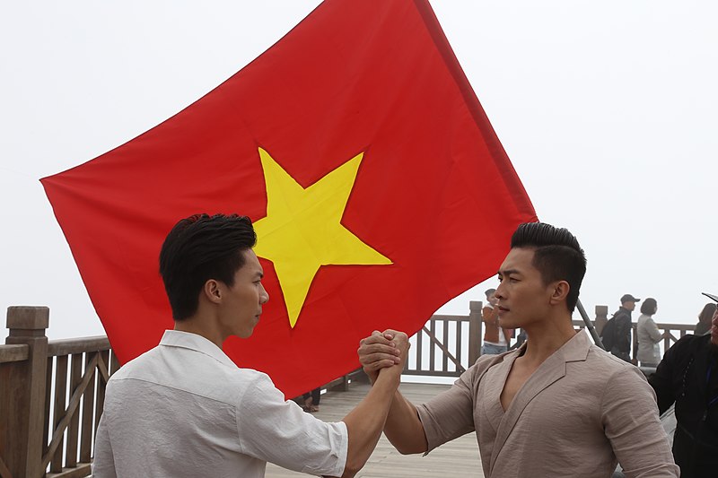 File:Quốc Cơ Quốc Nghiệp Giang Brothers.jpg