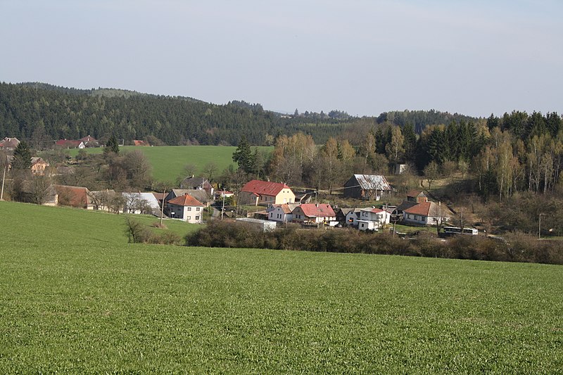 File:Radonín overview.jpg