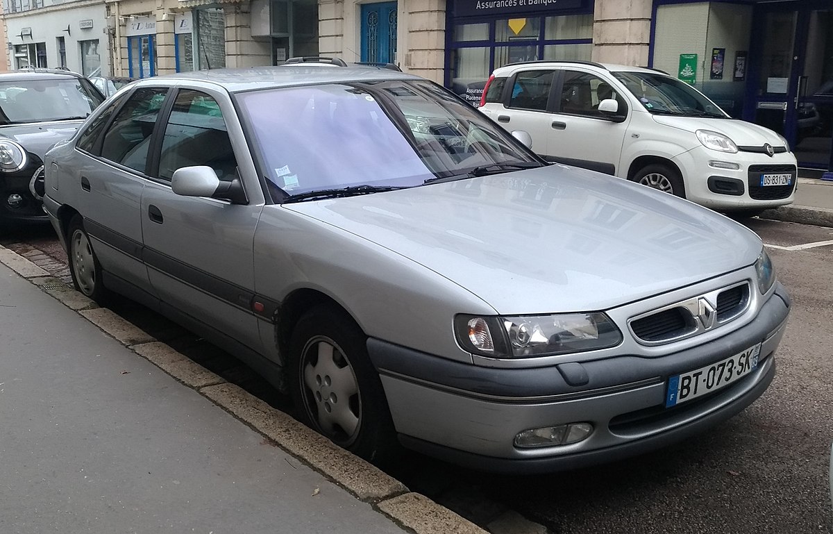 Renault Safrane i 1996