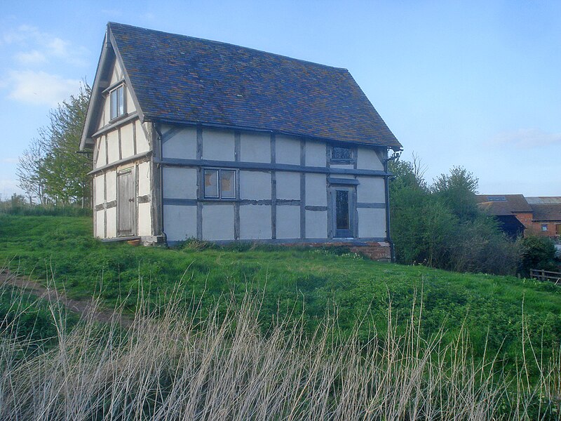 File:Restored barn at Lower Smite Farm - geograph.org.uk - 2918816.jpg