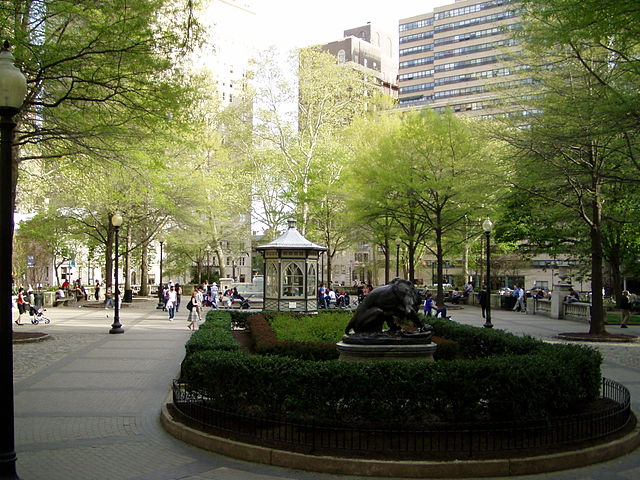 Rittenhouse Square in April 2006