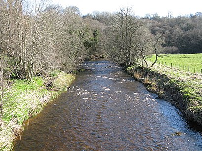 How to get to River Nethan with public transport- About the place