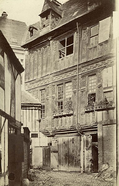 File:Rouen (76) Logis des Abbesses de Saint-Amand.jpg