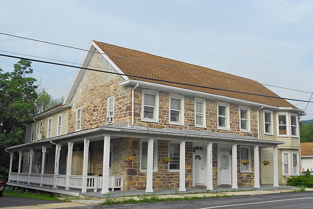 House in Roxbury in Lurgan Township