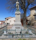 Poilu écrasant l'aigle allemand (d) (monument aux morts)