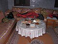 English: Moroccan living room Français : Salon marocain العربية: المغربي غرفة المعيشة.