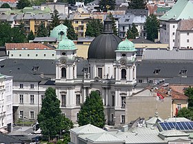 Suuntaa-antava kuva osiosta Kolminaisuuden kirkko (Salzburg)