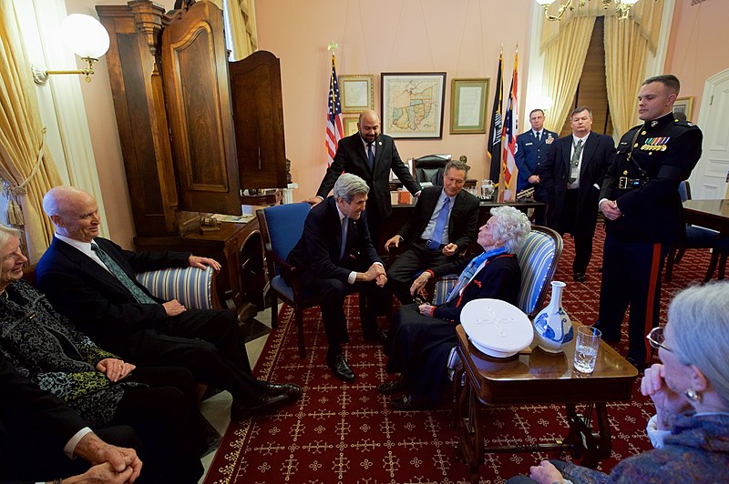 File:Secretary Kerry Speaks to Annie Glen (31575225681).jpg