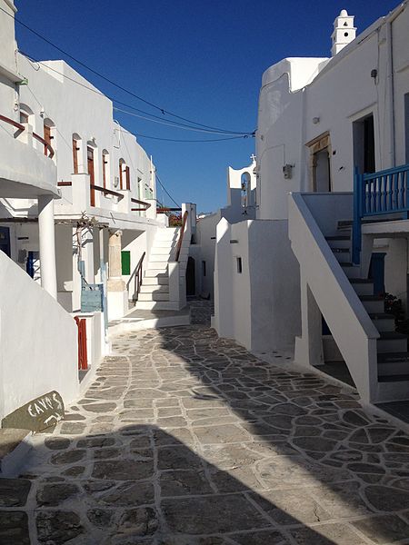 File:Sifnos Kastro.jpg