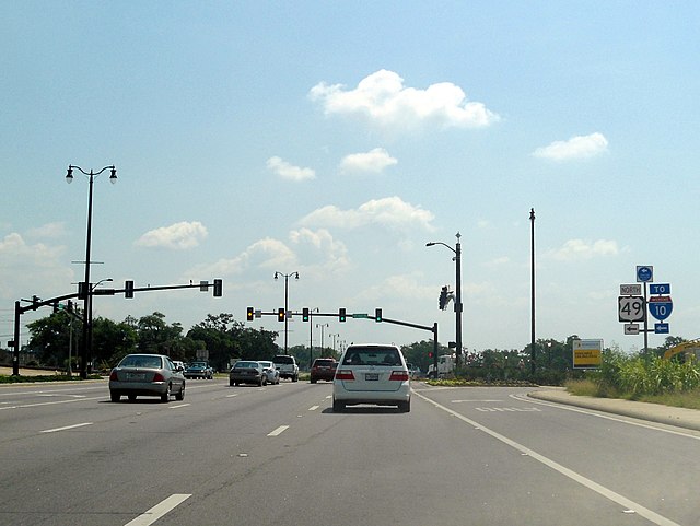 Southern terminus of US 49 at US 90 in Gulfport