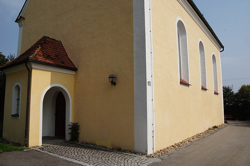 File:St Petrus - Obersanding 006.JPG