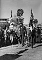 StateLibQld 2 96372 Wreath laying ceremony on Anzac Day, Manly, 1937.jpg