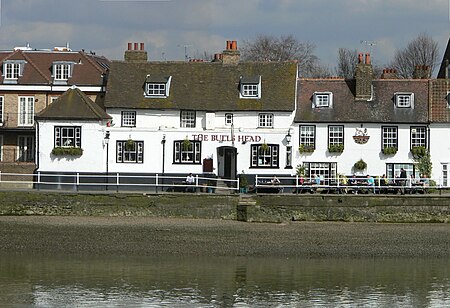 Strand on the green pub