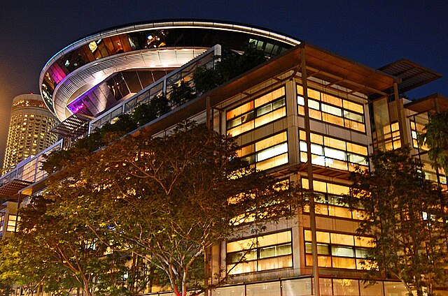 The Supreme Court of Singapore at night