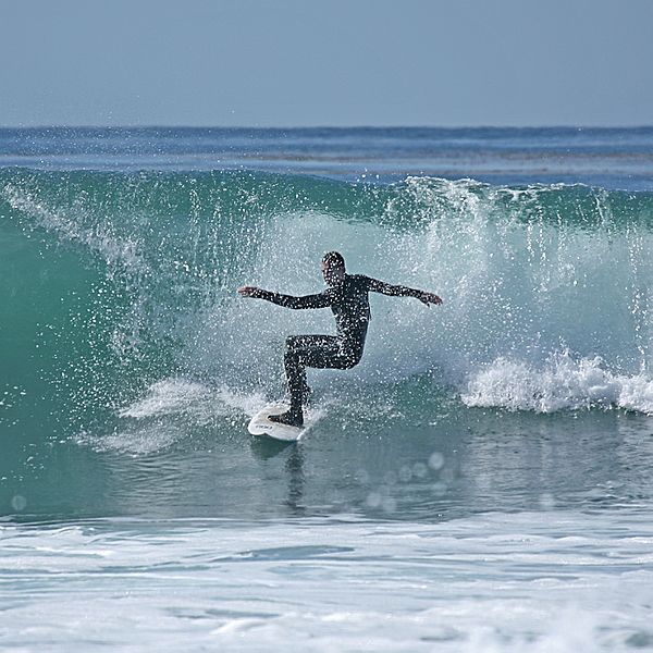 File:Surf IMG 9485-1 (3118347963).jpg