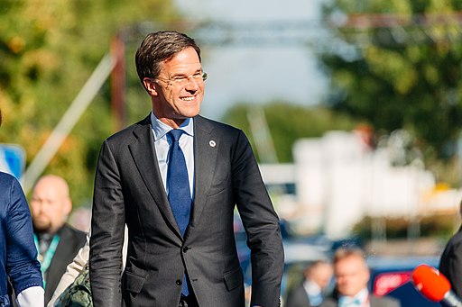 Tallinn Digital Summit. Arrivals Mark Rutte (36679186894)