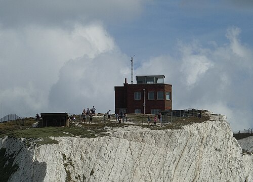 The Needles - New Battery - Look-out station (geograph 7272027).jpg