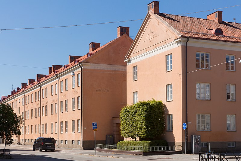 File:The crossing Rådmansgatan-Akensgatan, Örebro.jpg