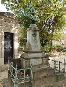 Albert Petrot'un Mezarı (1) .JPG