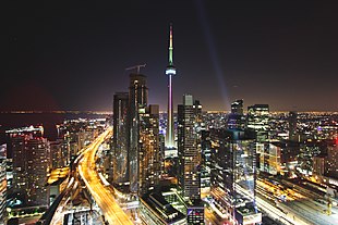 Toronto (15085972212) .jpg