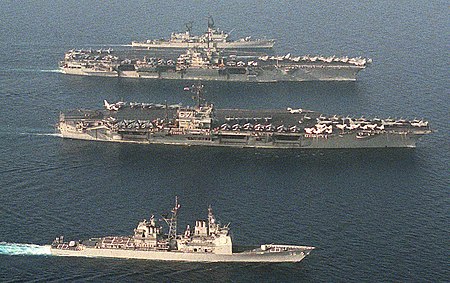 Tập_tin:USS_John_F_Kennedy_(CV-67)_and_USS_Saratoga_(CV-60)_underway_crop.jpg