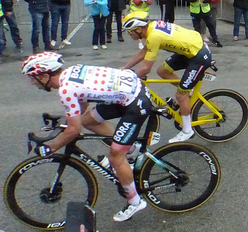 Ide Schelling in the 2021 polka dot jersey