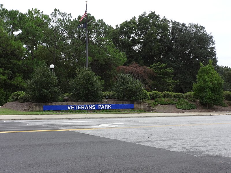 File:Veterans Park, Albany.JPG