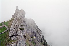 ヴェンデルシュタイン鉄道と教会