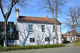 Werl, denkmalgeschütztes Haus, Walburgahaus, Kirchplatz 2