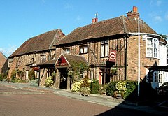 Wylliott ini Manor, Potters Bar - geograph.org.inggris - 130858.jpg