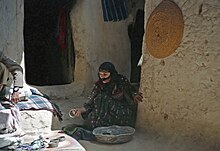 Yemenite Jewish woman in Saada 1986, Yemen Yemenite Jewish woman.jpg