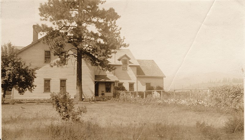 File:"Fort Spokane, side view of Officer's Quarters, Agency Period. Carries an Avery Set B number" Undated. (724ff351-014c-43e2-844e-4efd3688e924).jpg