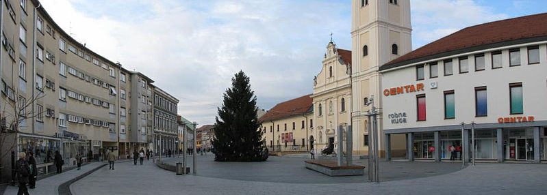 File:Čakovec Franjevački trg pano.jpg