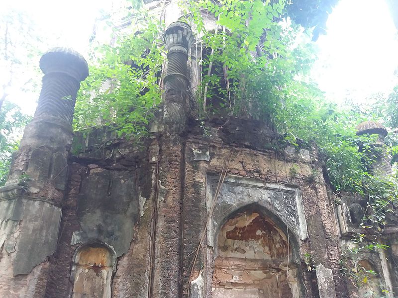 File:কলম্বো শাহীব সমাধি.jpg