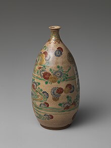 仁清様式 花文徳利-Ninsei-style Sake Bottle with Floral Patterning MET DP268797.jpg