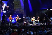 Остановка грузовика на международном фестивале Truck Grand Prix Country Festival 2013, Нюрбургринг, Германия