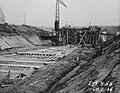 Baugrube, im Hintergrund das eingeschalte Unterhaupt, Juli 1938