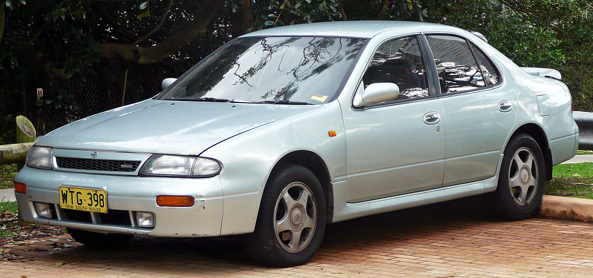 File:Nissan Bluebird (U13) SSS rear.jpg - Wikimedia Commons