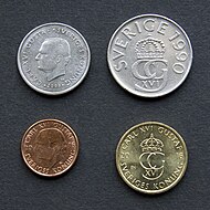 srovnání velikosti jednokorunových a pětikorunových mincí před rokem 2016 a po něm