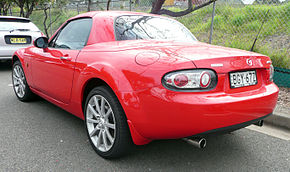 2005-2009 Mazda MX-5 (NC Serie 1) techo rígido 03.jpg